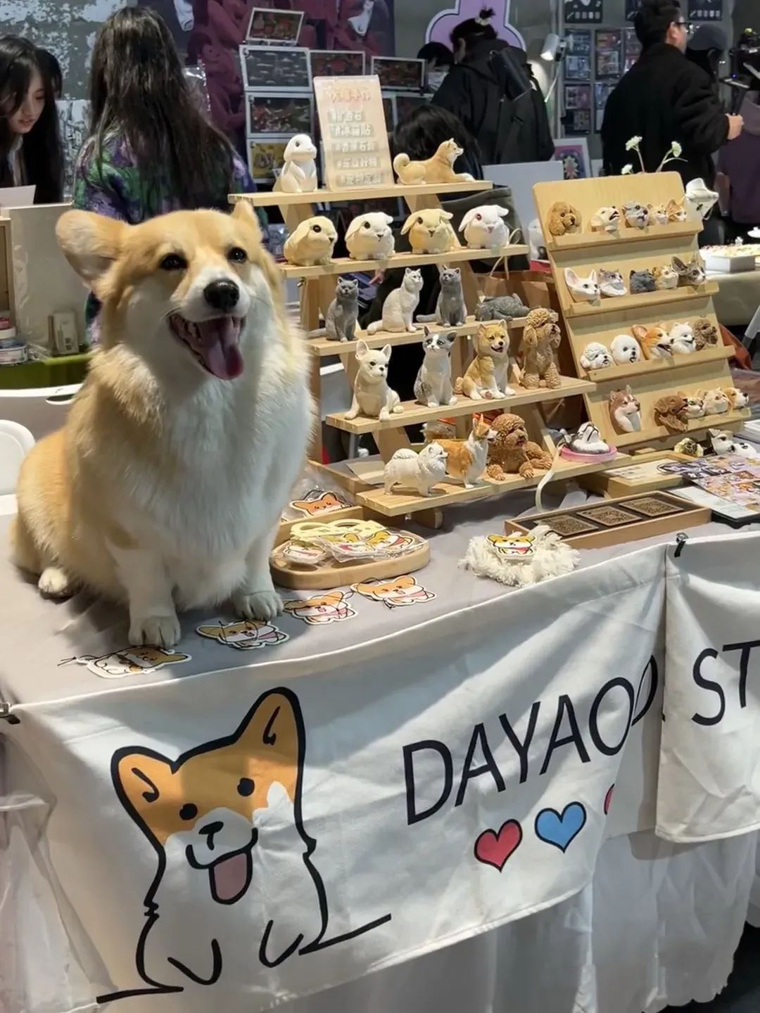 夫妻摆地摊月入90000,95后夫妻摆摊日收入9000多元