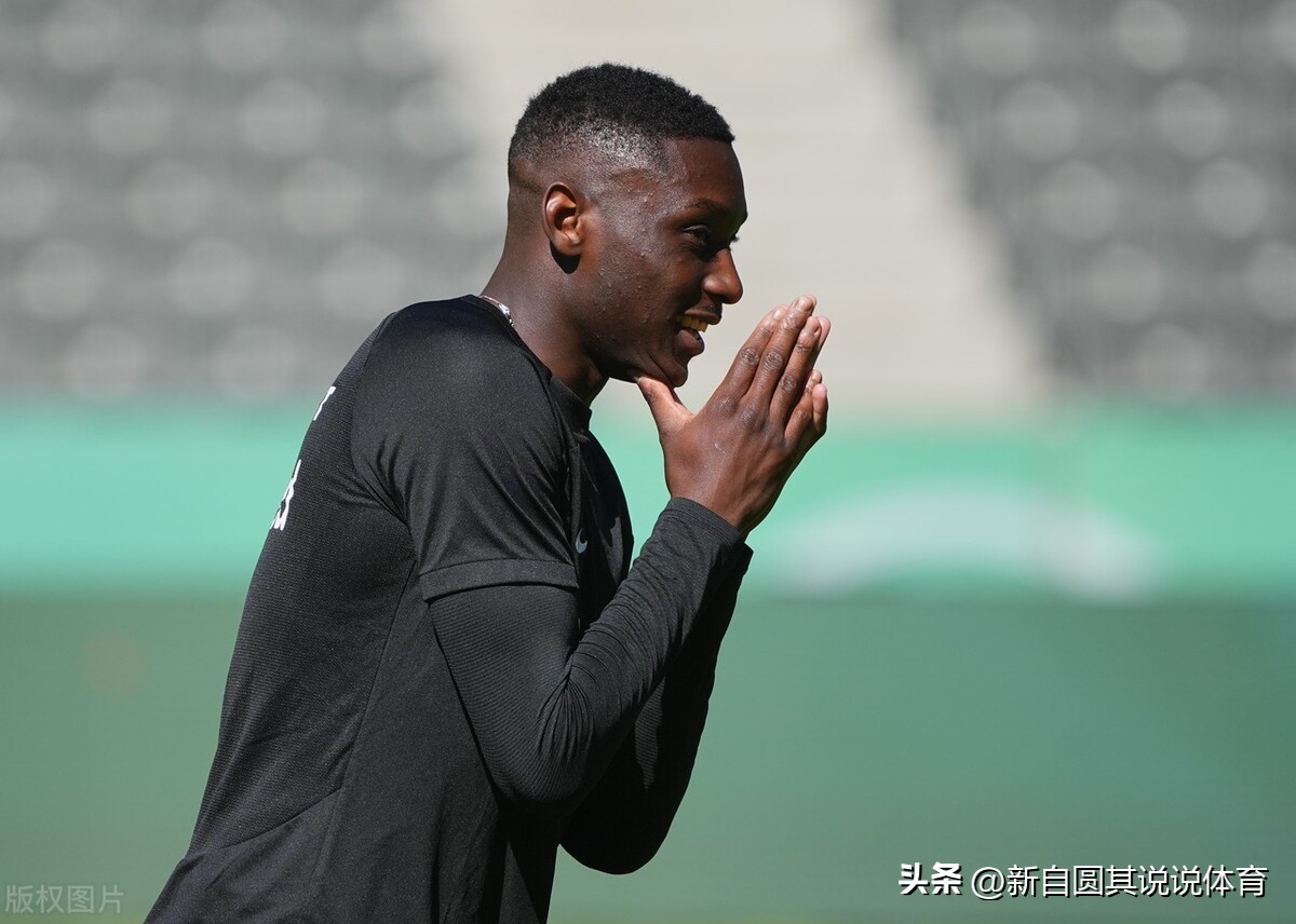 弗拉霍维奇和凯恩谁厉害,拜仁弗拉霍维奇代替凯恩