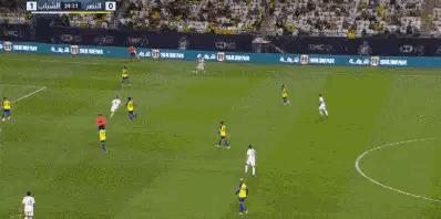 利雅得胜利c罗3球,c罗带领球队大胜的比赛