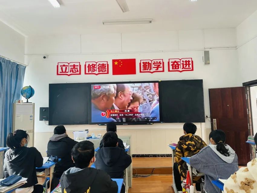 抗击疫情,与爱同行——宜昌市体育运动学校封闭式管理活动纪实