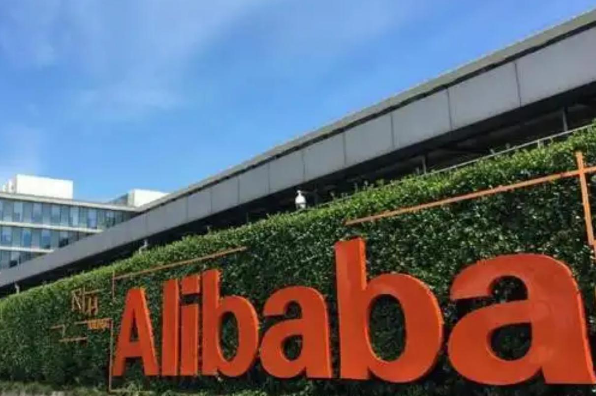 90后卖内衣男,90后小伙迷上女式内衣