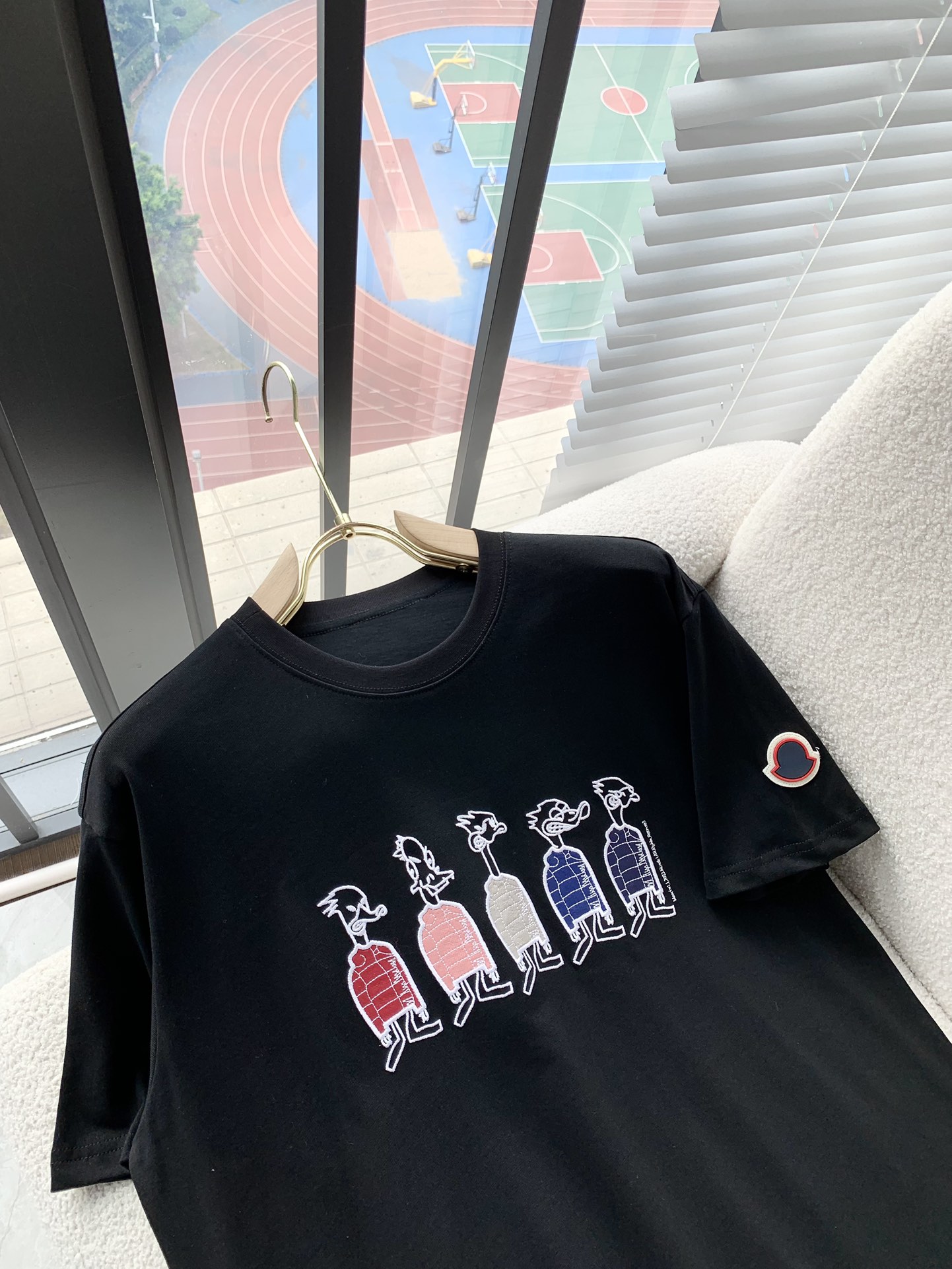 moncler蒙口2023,moncler蒙口新款专柜首发爆款