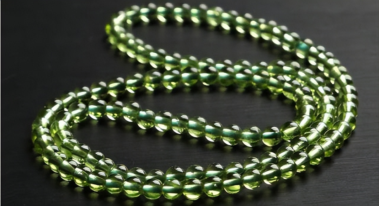 天津男子捡600多块蛟河橄榄石,市民捡到长江奇石卖了二十二万