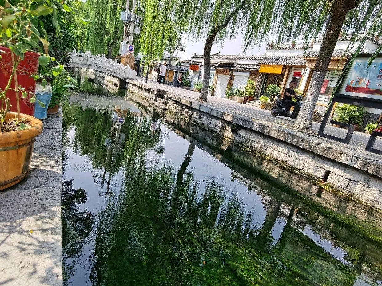 漫步济南老街满满都是烟火气,济南最值得去的老街