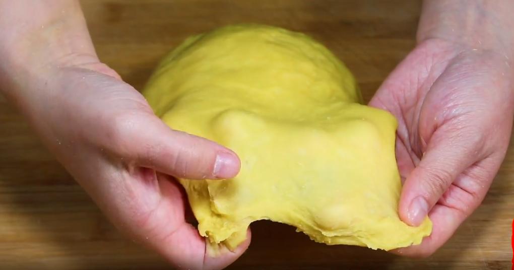 1斤面粉六个鸡蛋做面包,1碗面粉4个鸡蛋教你面包新做法