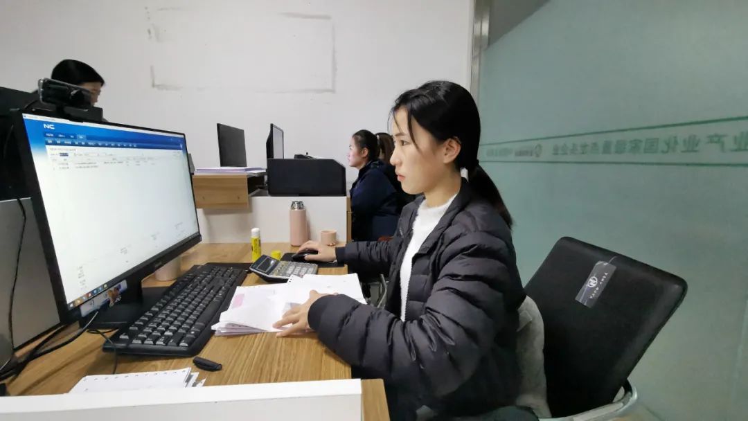 探秘金沙河,女孩初中毕业学历,如何逆袭到财务部会计岗之路……