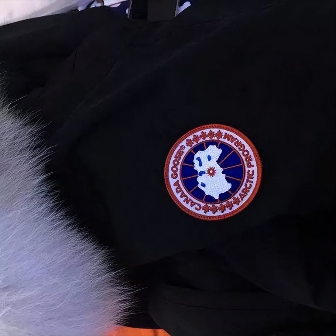 如何识别人群中的留学生,怎么一眼可以认出中国留学生