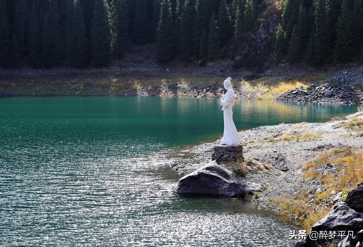 新疆昌吉州阜康市天山天池风景区,昌吉天山天池景区