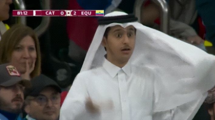 世界杯火出圈的卡塔尔小王子!不戴头巾变土气了,戴着牙套太萌了