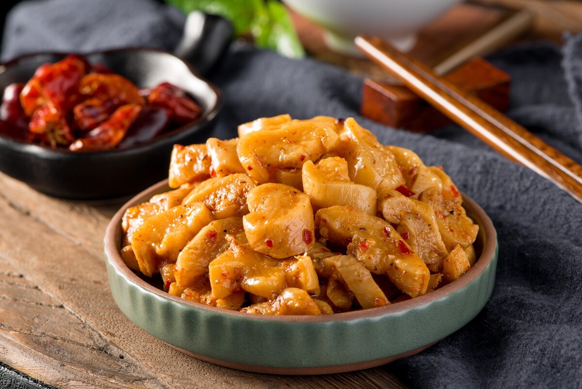 腌萝卜干方法加生姜大蒜,腌萝卜干还加水吗教程