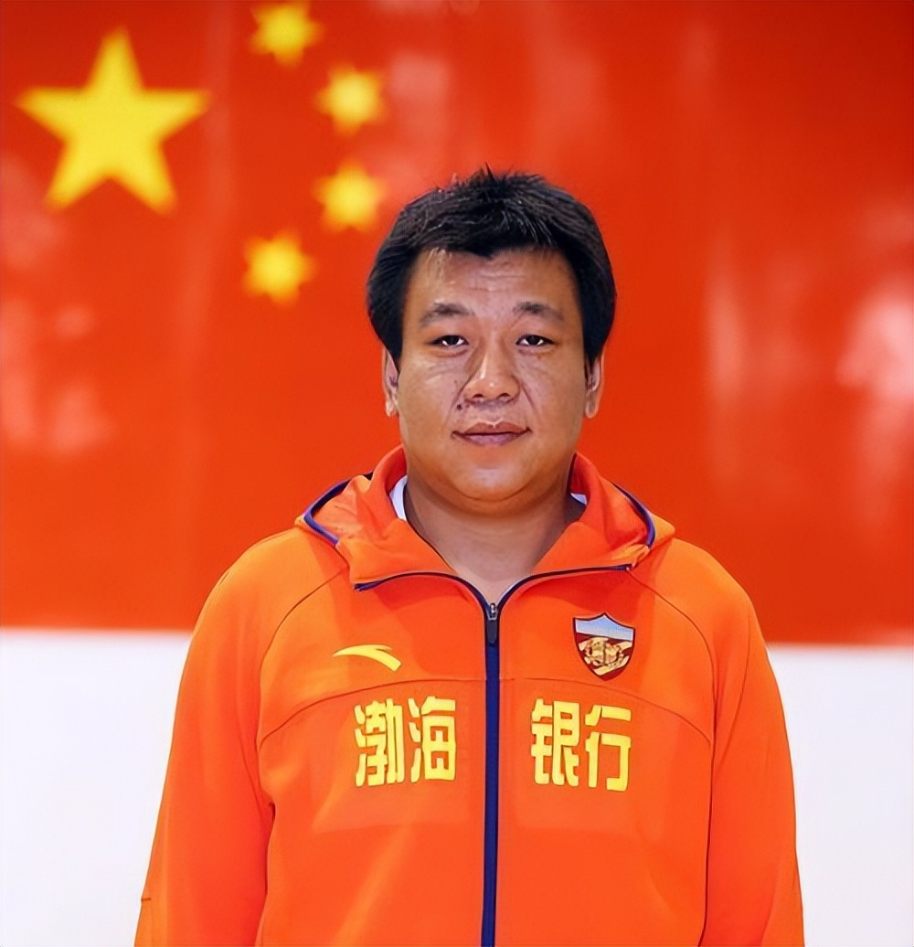 北京女排教练刘晓彤,北京女排领队刘晓彤