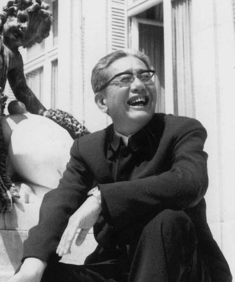 乔冠华到底有多强？联合国大会仰天大笑，毛主席：一文顶两坦克师