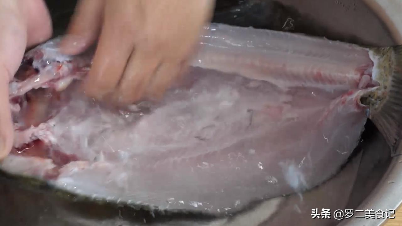 自己用锅怎么做烤鱼才好吃,在家用锅怎么做烤鱼简单又好吃