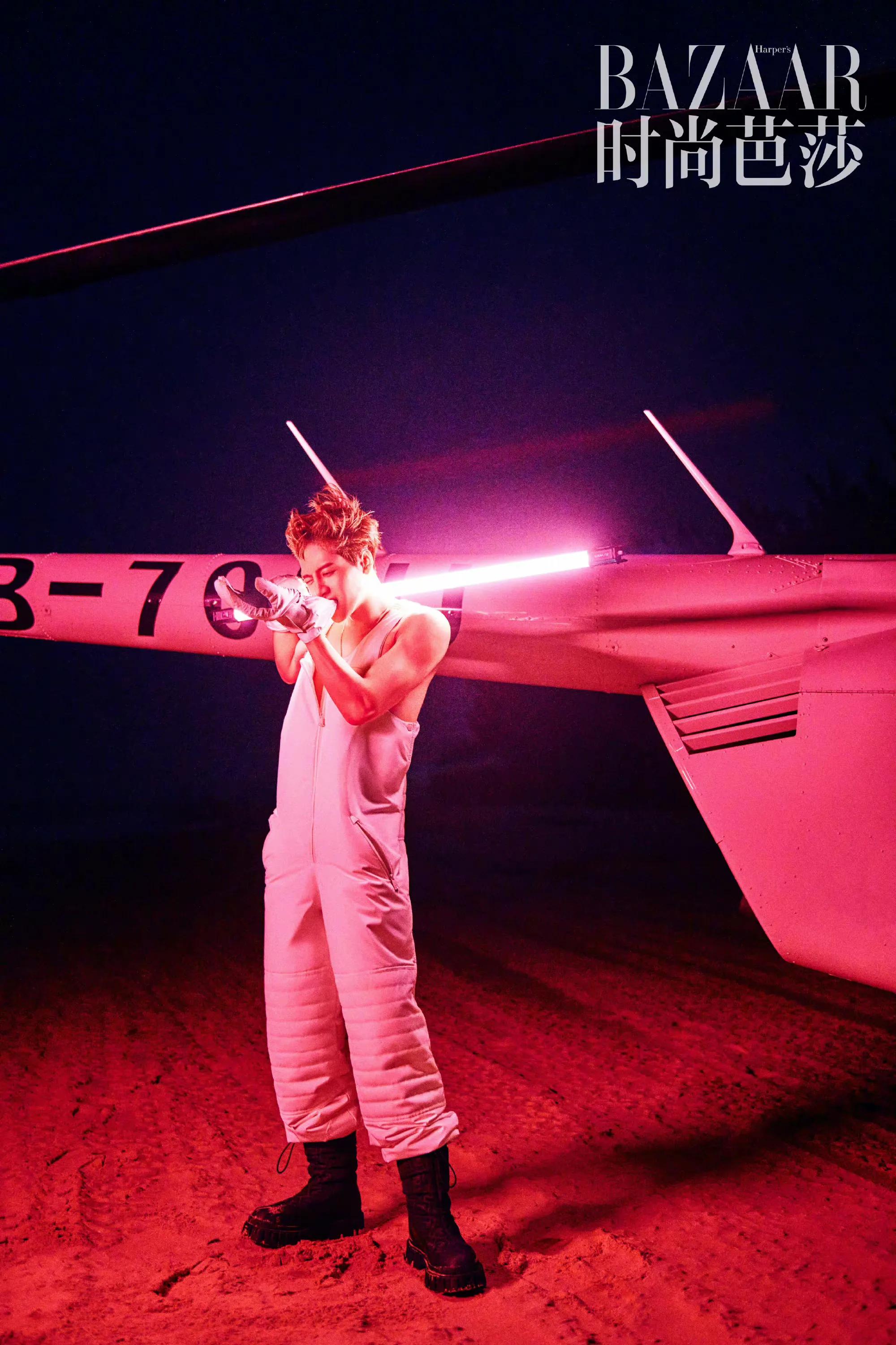 时尚芭莎肖战银发造型高清,肖战登时尚芭莎封面人物