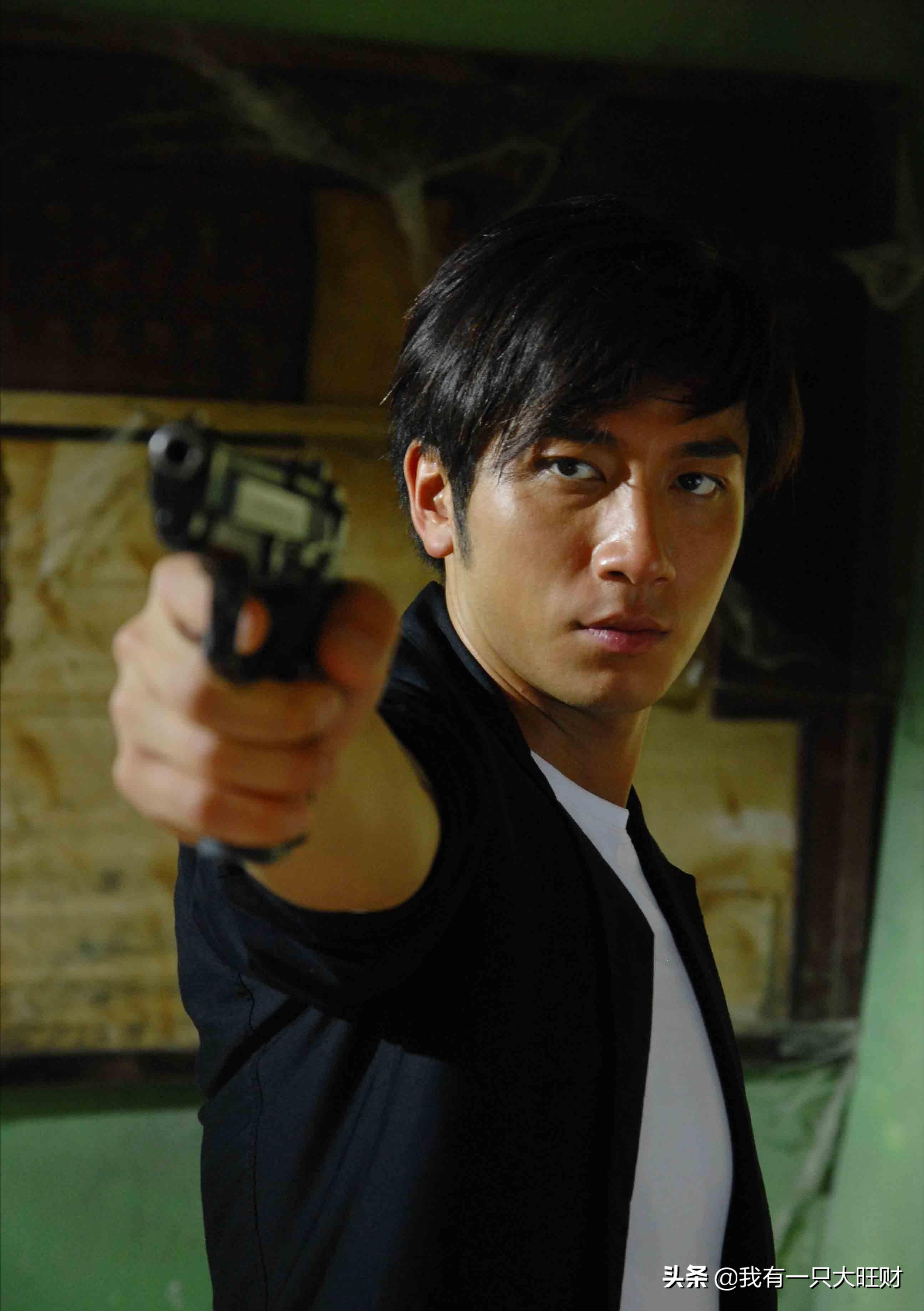 学警狙击便衣遇见盗版小妹,学警狙击小公主约见幸运王子