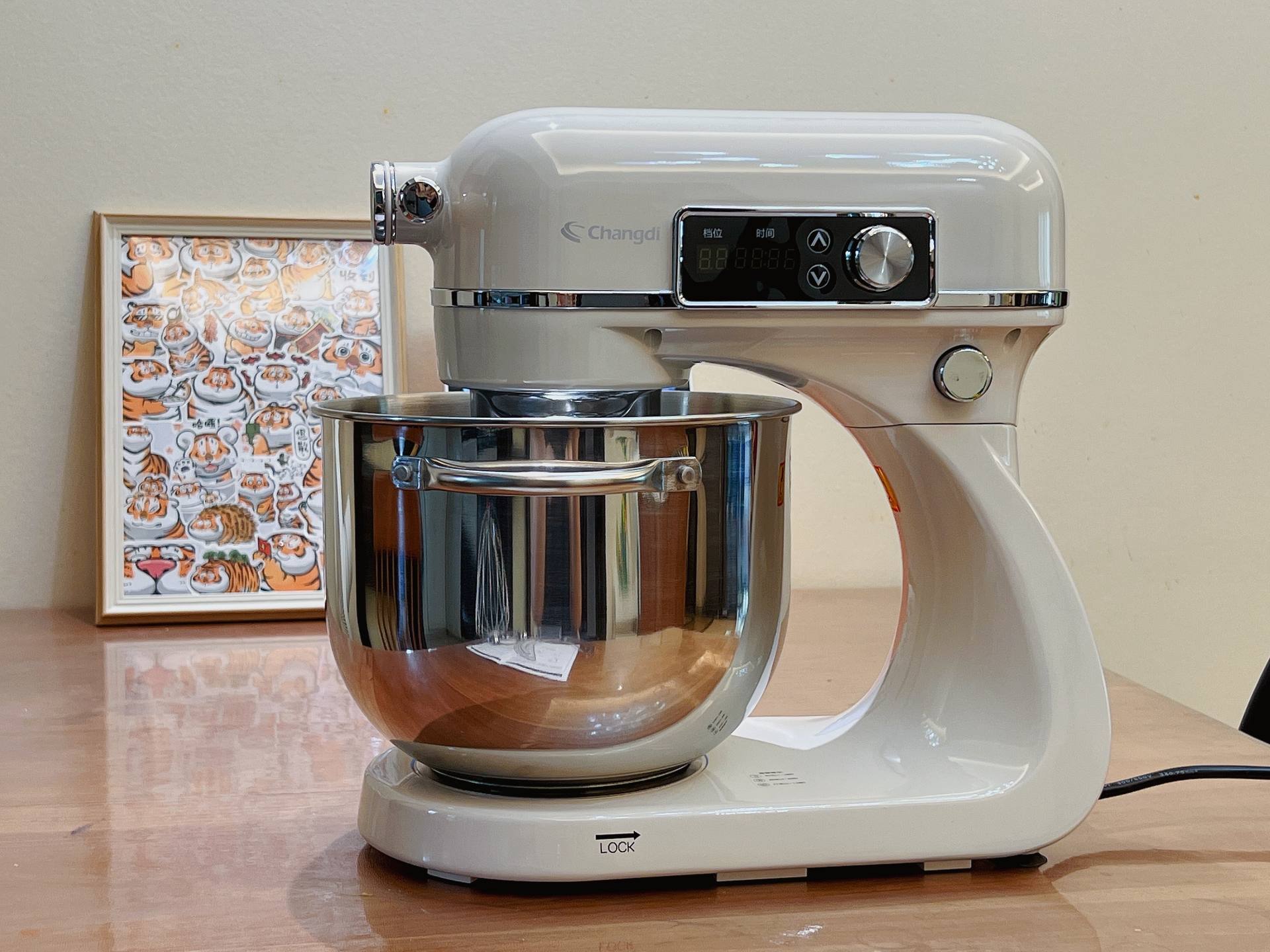 为了应对黑心老板跑路，我决定过不办卡的生活