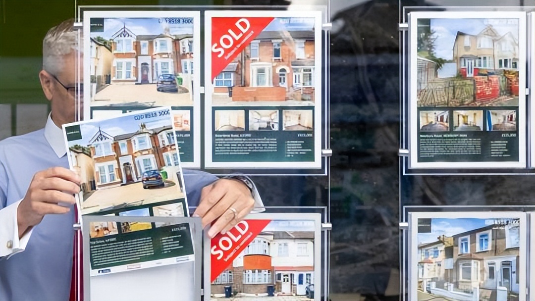 警方查获价值5000万假冒奢侈品,广州查获4万件假冒香奈儿化妆品