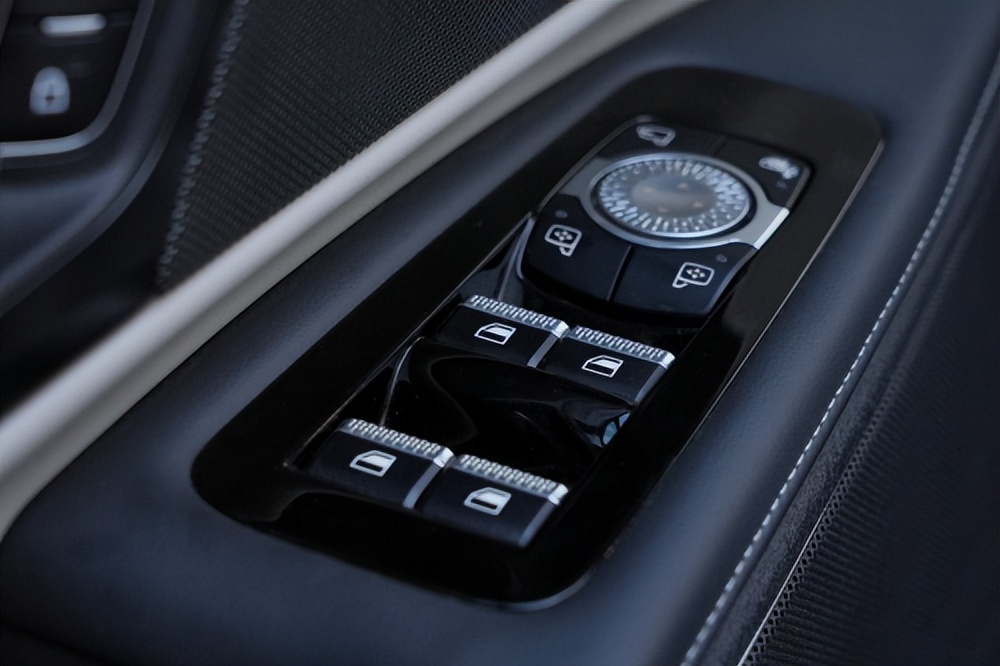 在林肯4S店试驾“游艇”是一种什么样的体验？