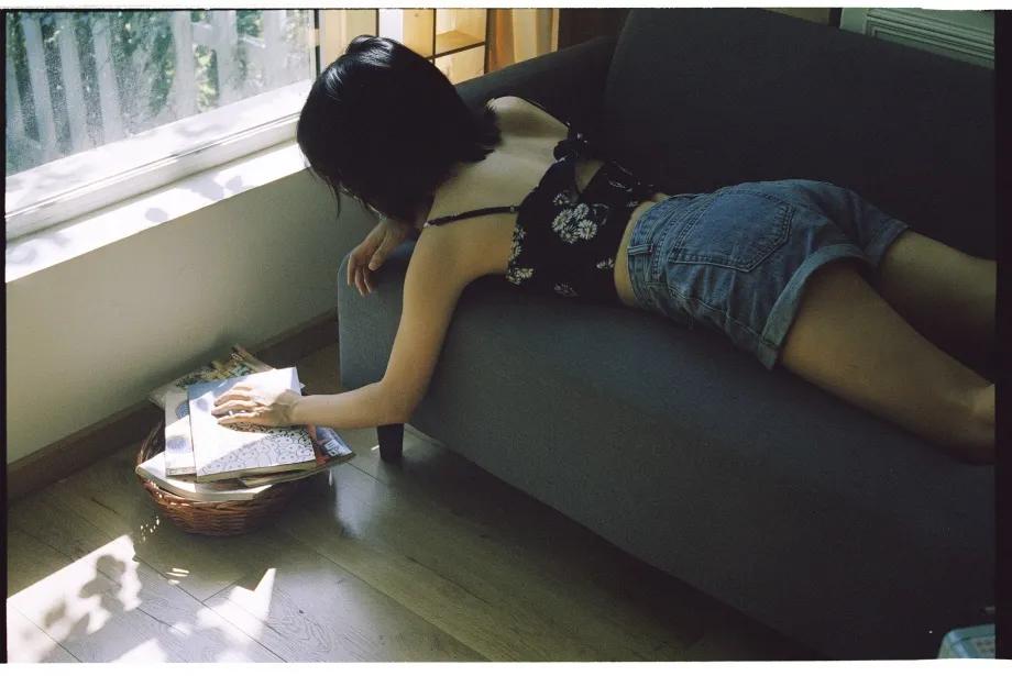 清新女大学生写真,青春活力大学生写真照片