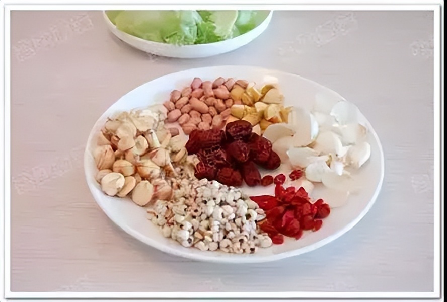 高三学生补脑抗疲劳的营养食谱,中学学生晚餐吃什么补脑抗疲劳