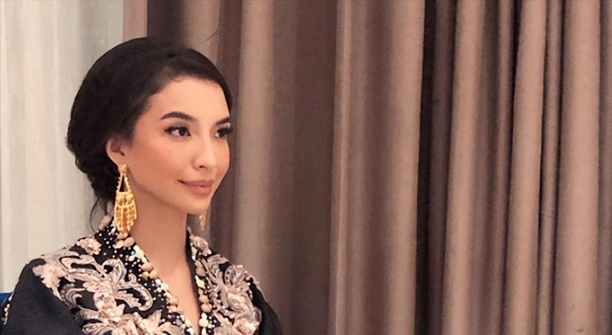 嫩模嫁王子当王妃，却每晚被下药*辱侮**，出逃16张照片*光王曝**子猥琐