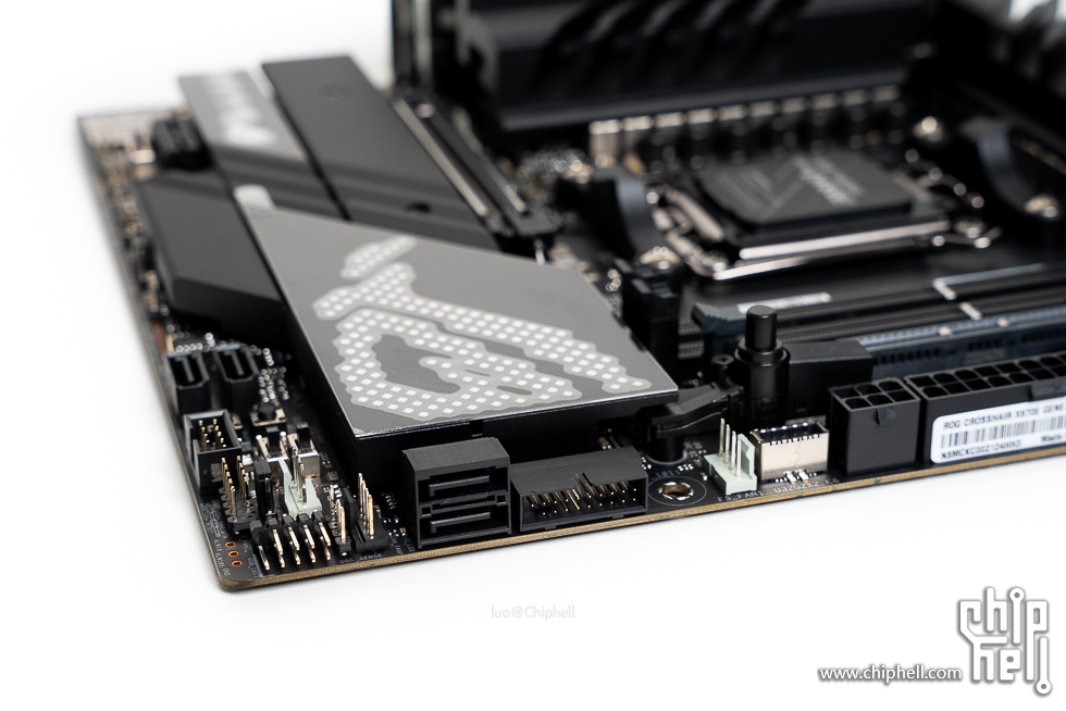 华硕tufgaminggt502弹药库白色,华硕gt502机箱黑橙搭配