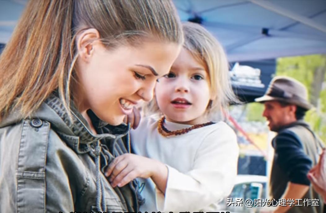 澳洲女网红骗粉诈捐翻车，表演性人格为何停不下来！