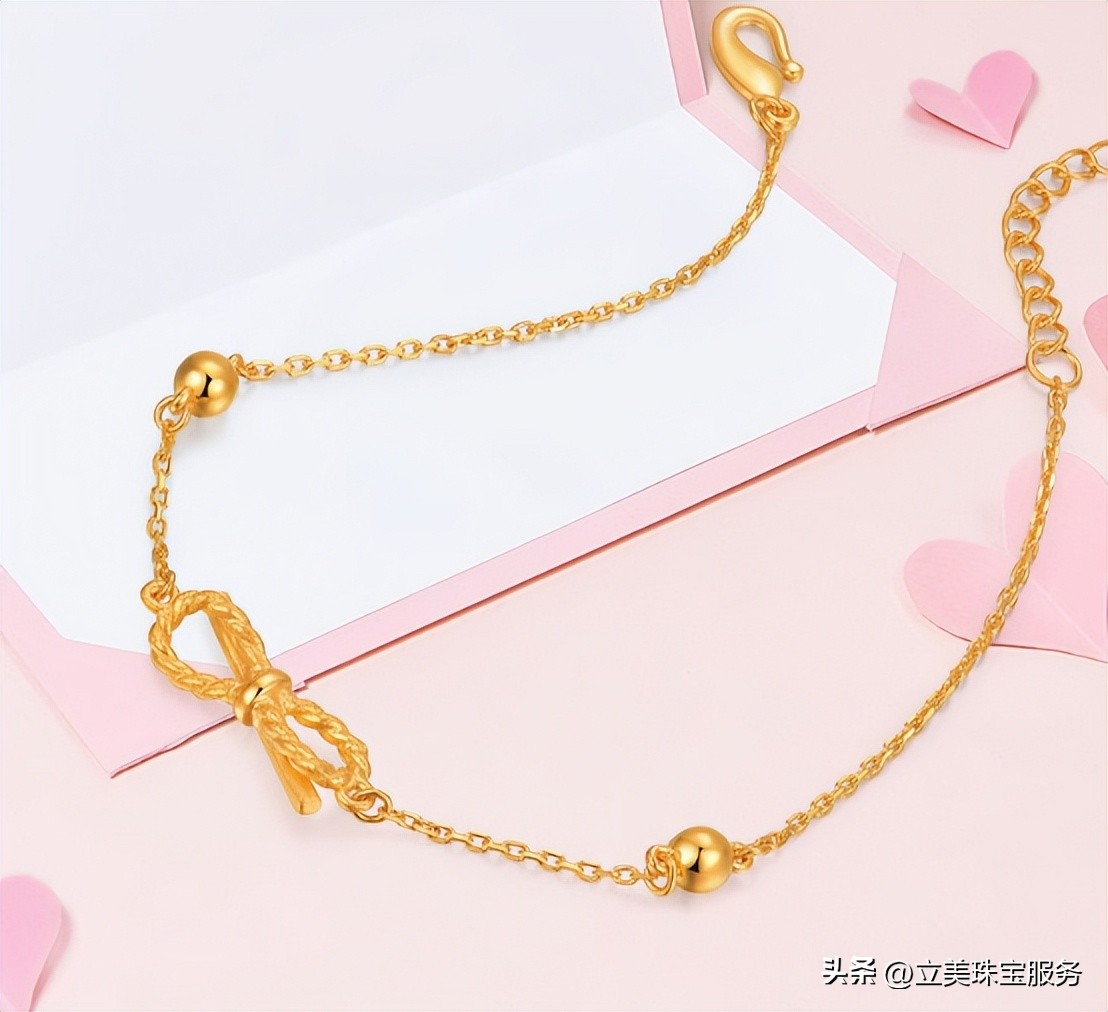 不懂黄金买的时候怎么挑选,不懂玉的人怎么买玉手镯