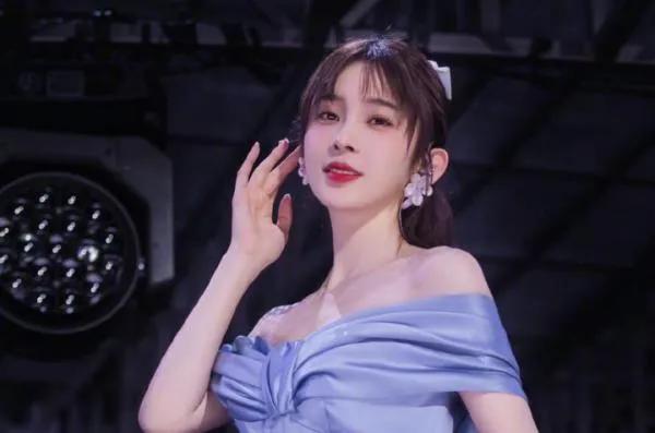 假摔、隐婚、干爹，被《浪姐3》淘汰的赵樱子，背后故事太精彩