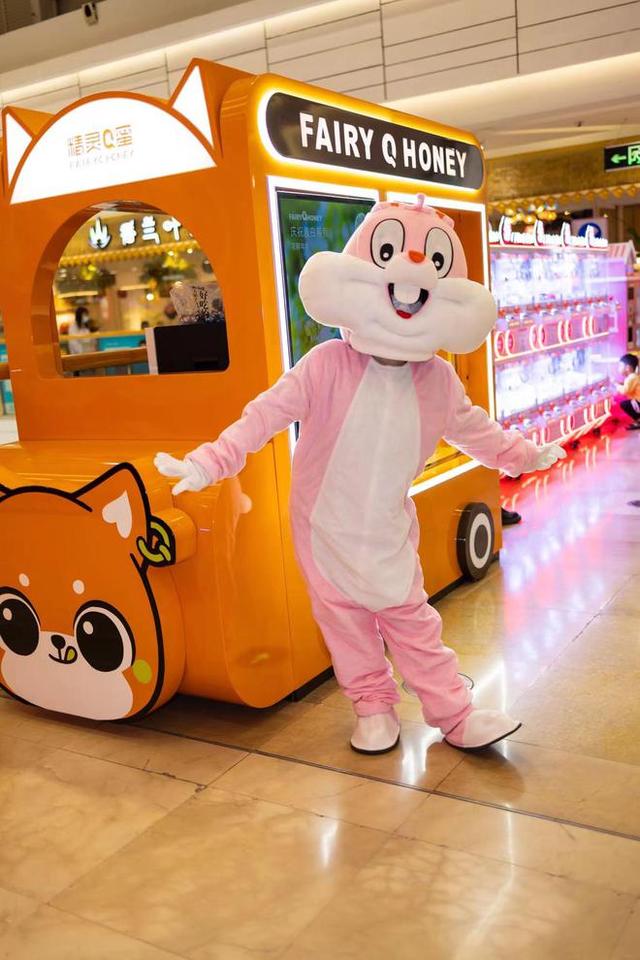 “甜品+潮玩”品牌精灵Q蜜，互联网+蛋糕的破圈之路