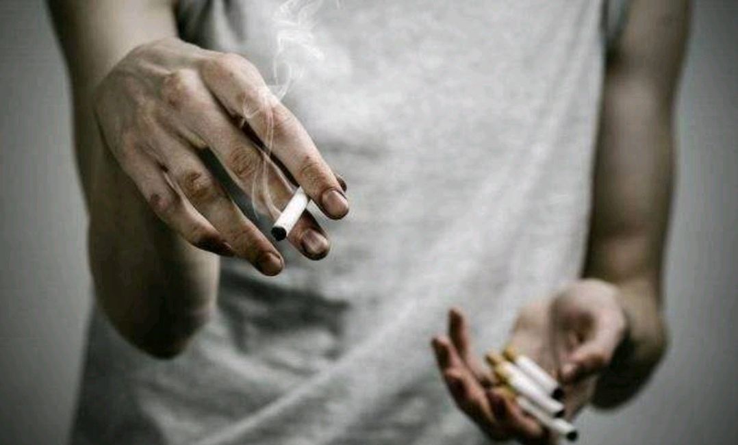 老烟民注意三个时间段要克制住,烟瘾太大能慢慢减少吸烟量吗