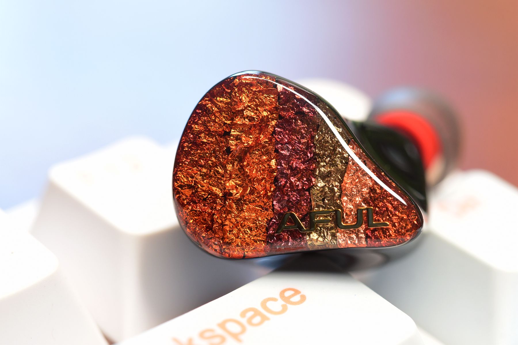 淡而不素方能宁静以致远，国产黑马级耳机品牌AFULP8试听