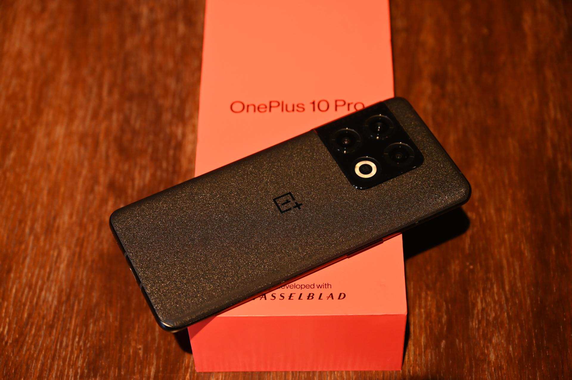 为什么手机过时了就不能用最新app,老版app不更新可以一直使用吗