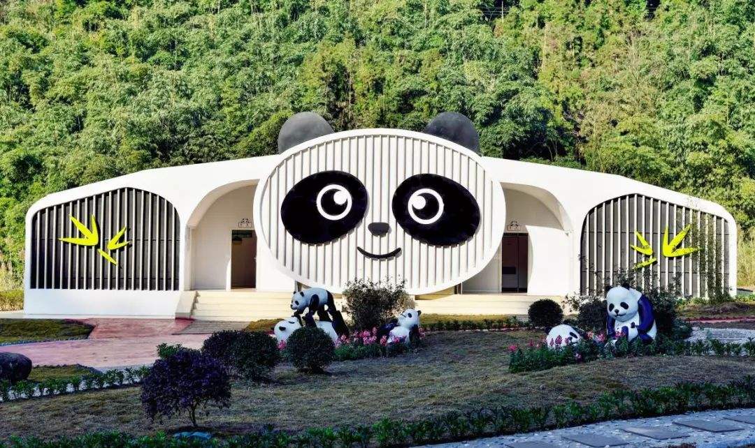 厕所，从中式蹲坑、陶瓷蹲池，到西式抽水马桶，再到日式自动马桶