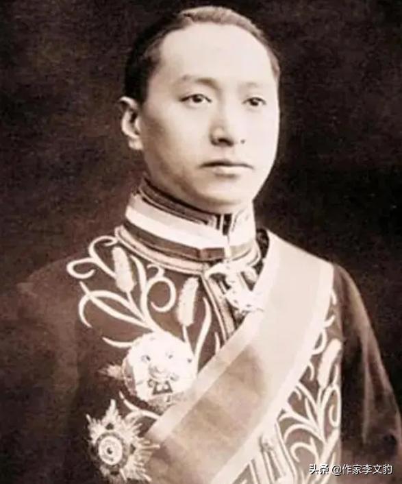 民国初期的几任总统都有谁,民国有几位大总统表现如何