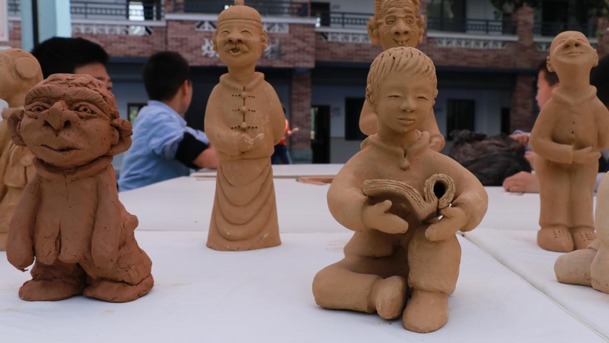 课后服务小学生特色课程,中小学课后服务工作