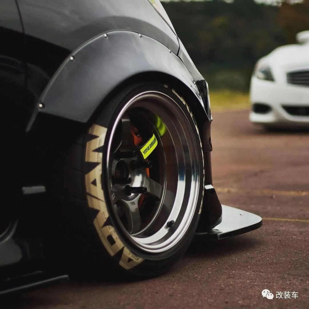 战斗范儿拉满的黑武士本田飞度GE和思域EG,兼顾素雅和张狂