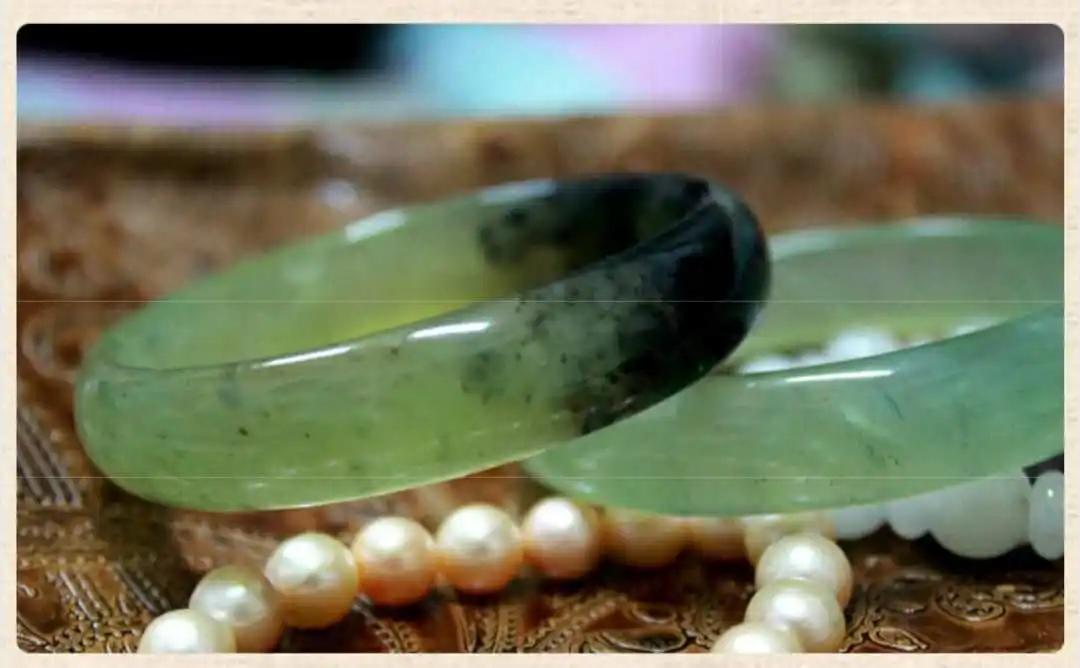 岫玉和和田玉有什么区别呢,岫玉和天然岫玉有什么区别