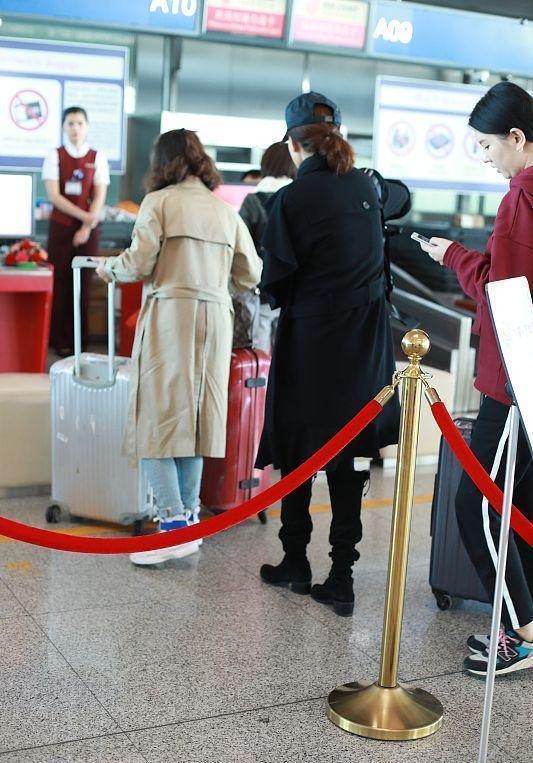 牛莉穿衣搭配大全,37岁牛莉穿搭