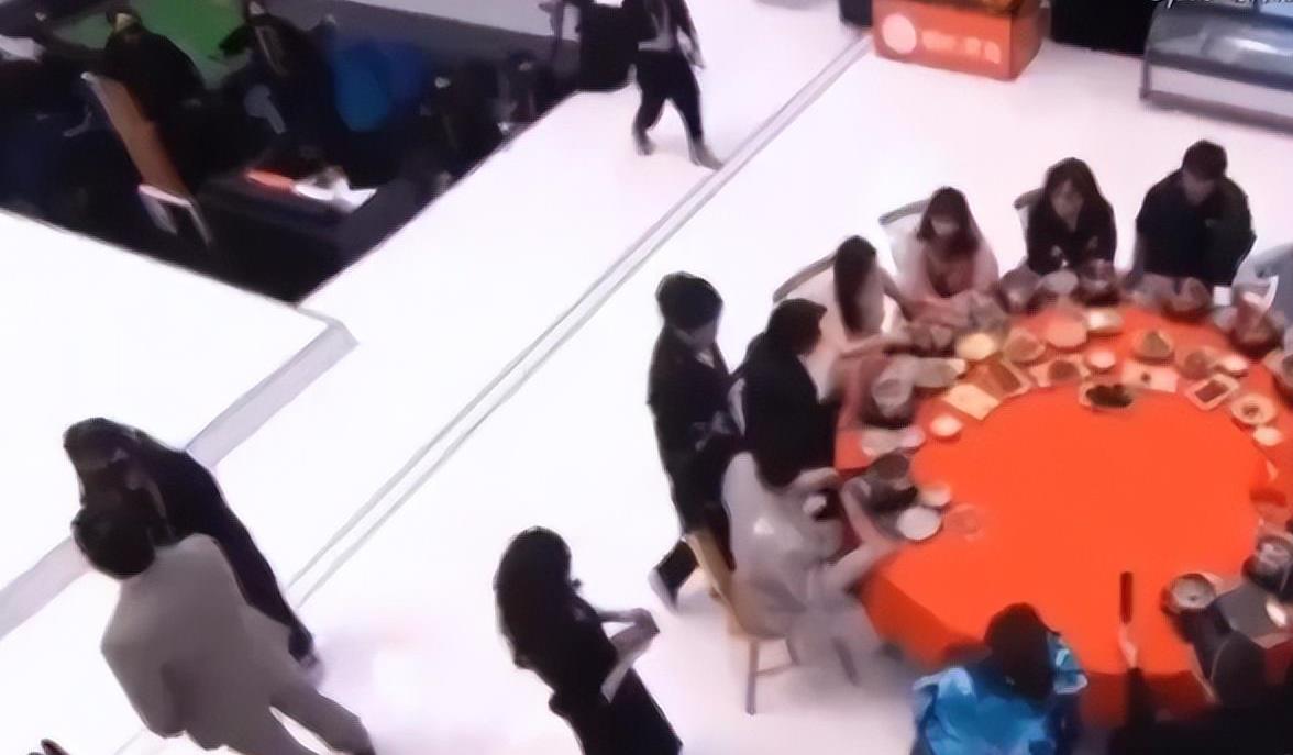 一张脸像不同的两个人是什么体验,同一张脸都是两个模样