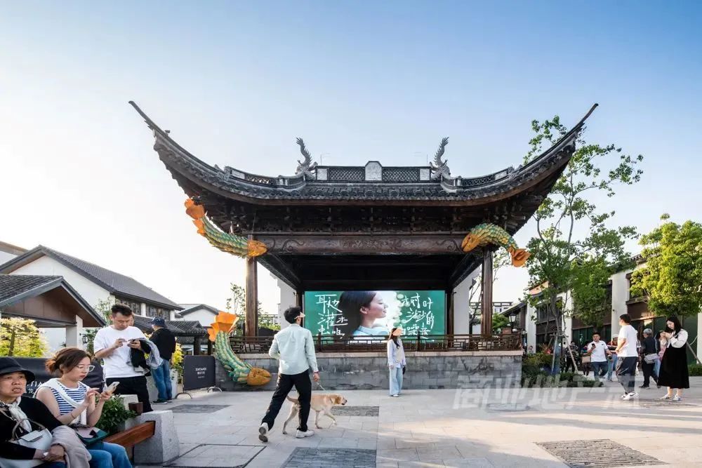 CRR百图斩｜公园里的新天地：上海蟠龙天地