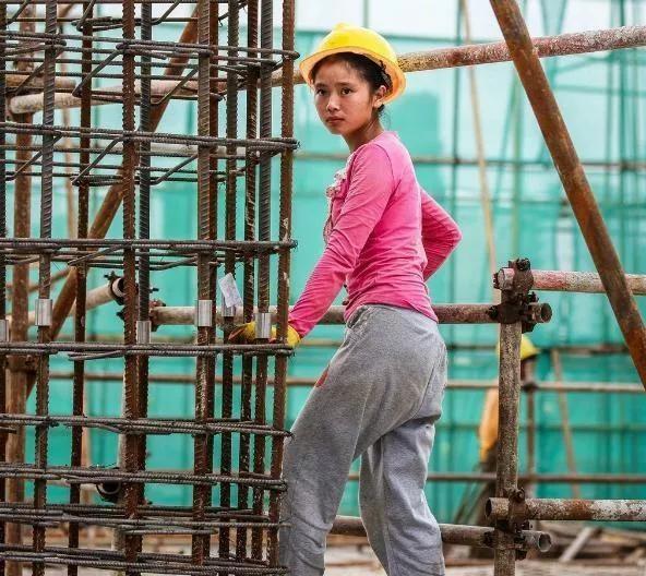 经常爱哭的女孩叫什么,经常爱哭的女生是不是抑郁症