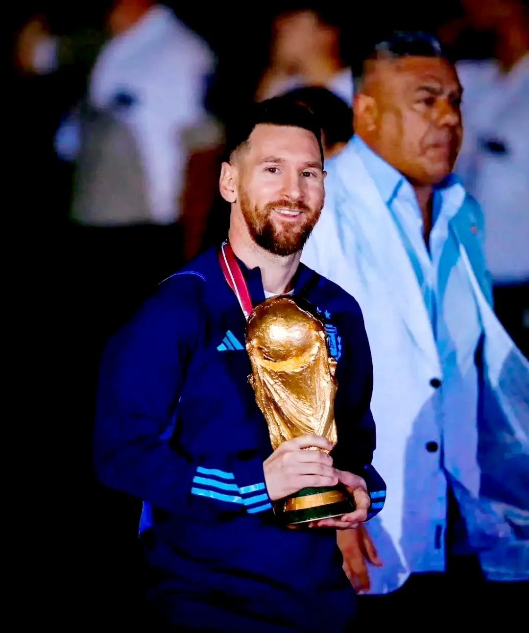 内马尔和梅西青梅竹马,内马尔与梅西友谊