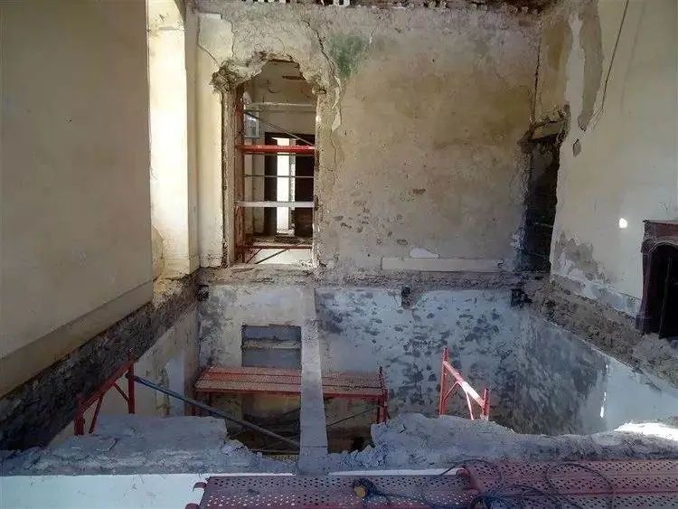 澳洲夫妇被坑230万买下烂屋！神级改造后惊艳网友：想去打卡