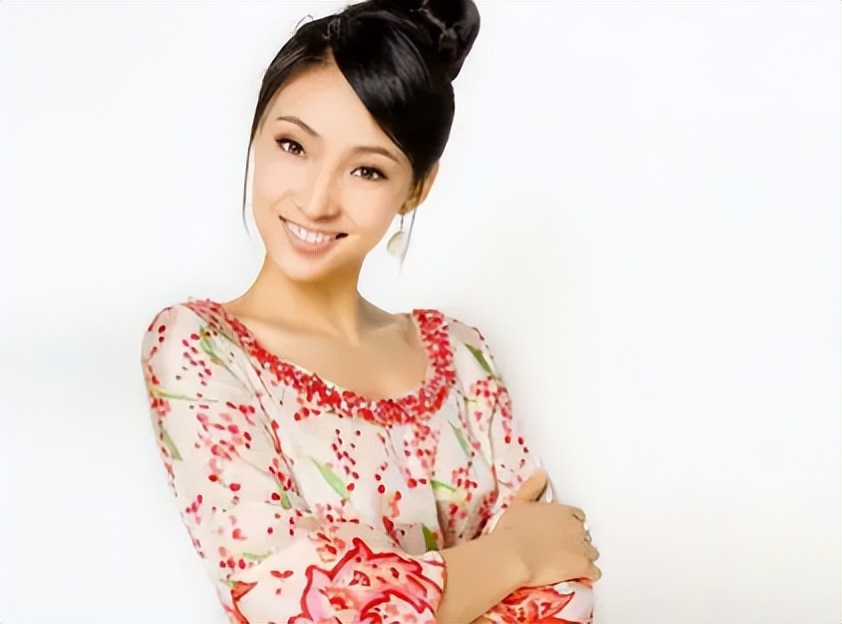 白静嫁入豪门后仅2年被丈夫刺死,白静悲惨的婚姻