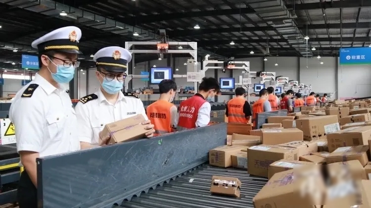 跨境电商进口保税仓储模式,跨境电商退换货难的解决办法