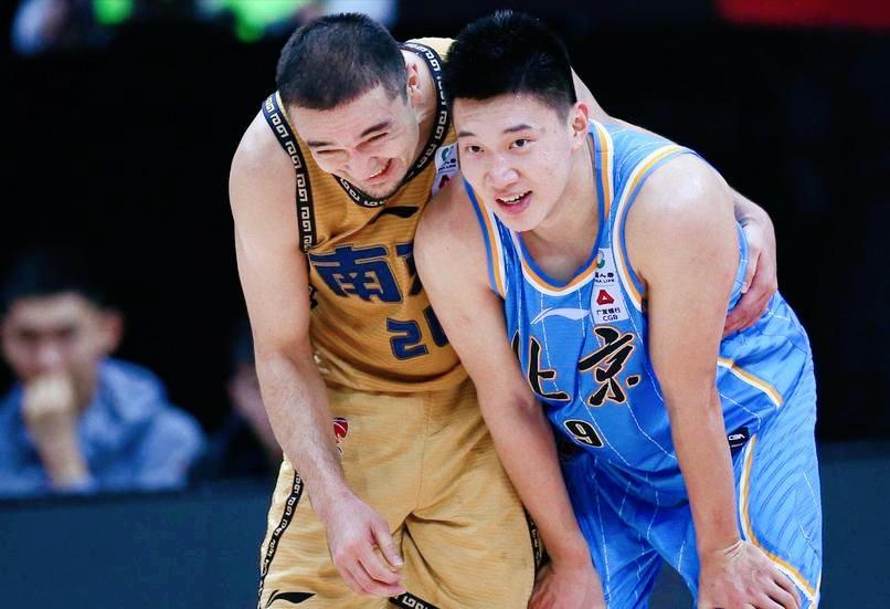 留住范子铭雷蒙有意黎伊扬，若捡漏拿下朱彦西接班人首钢成功登顶