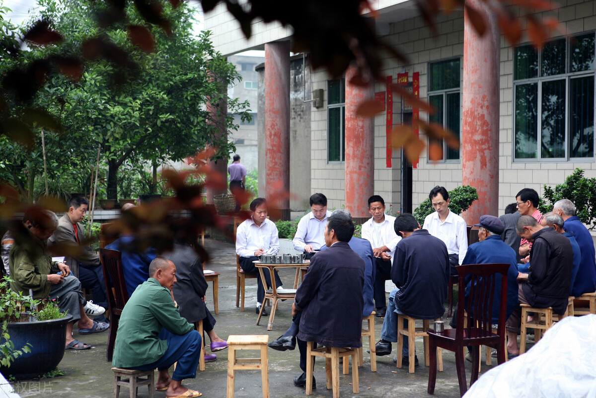 体制内的合同工待遇如何,体制内工作合同工在哪找