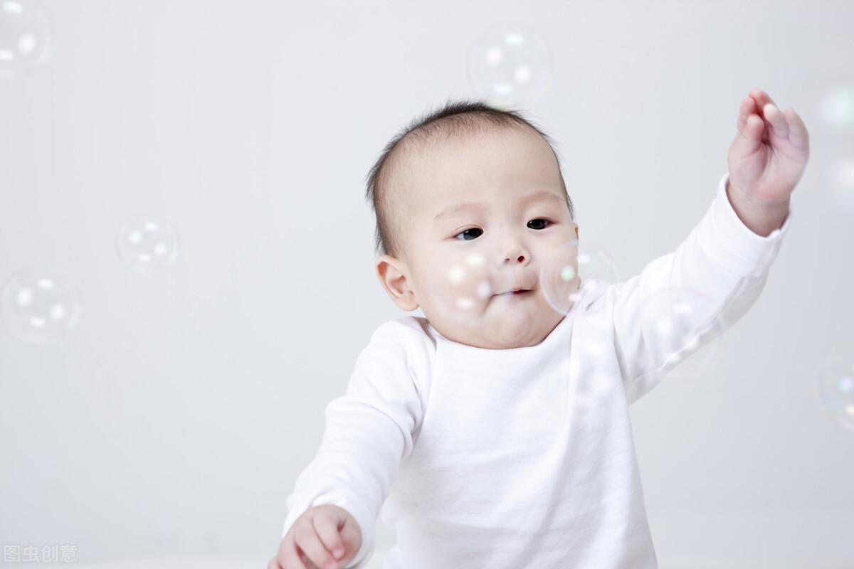 运动员是通过比赛来修炼的，艺人是通过演出来修炼的