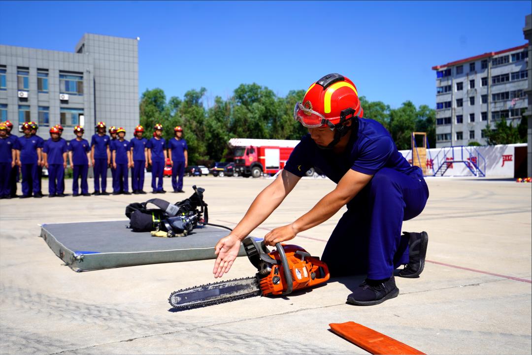 充电赋能续力出发|威海消防圆满完成2023年度政府专职*防队消**伍骨干培训工作